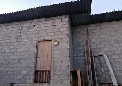 Land and half finished house for sale in Piliyandala
