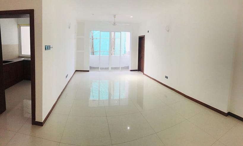 Brand New sea view apartment for immediate sale in Bambalapitya…!